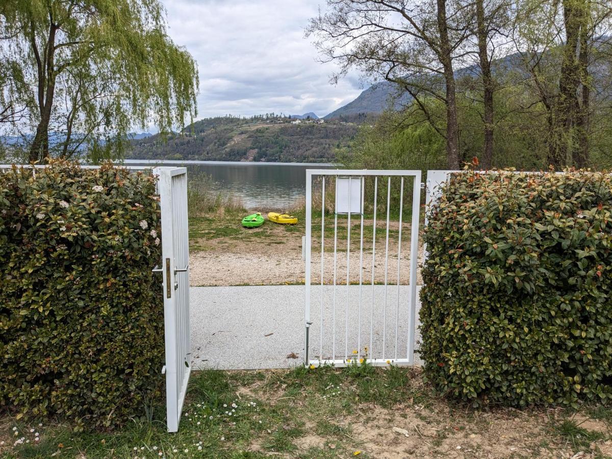 Casa Al Lago Di Tss' - Ampio Giardino Fronte Al Lago - Perfetto Per Famiglie E Gruppi A Calceranica Al Lago Buitenkant foto