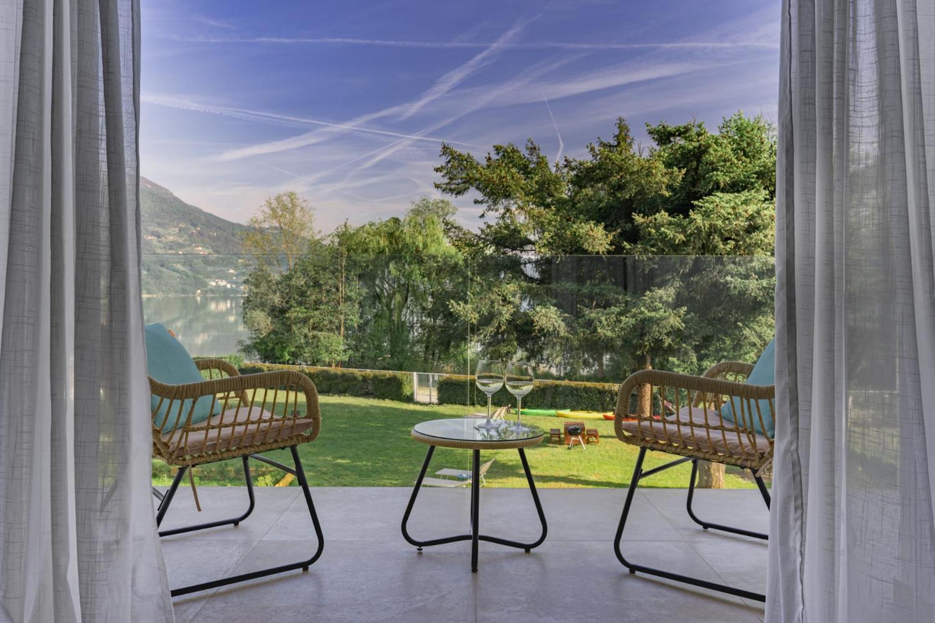 Casa Al Lago Di Tss' - Ampio Giardino Fronte Al Lago - Perfetto Per Famiglie E Gruppi A Calceranica Al Lago Buitenkant foto